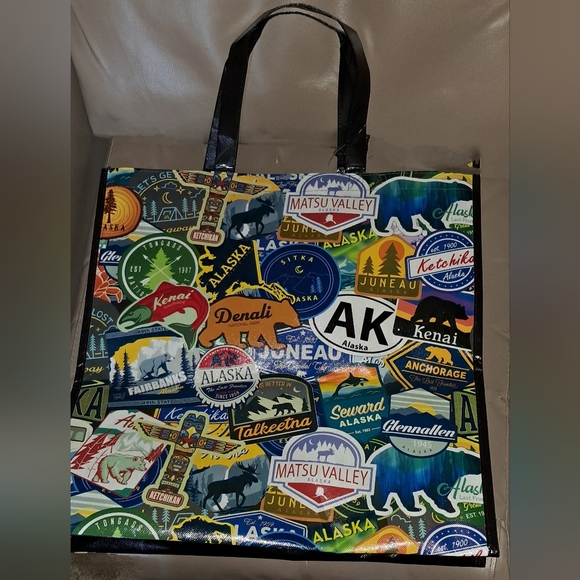 ALASKA OUTPOST REUSABLE TOTE BAG - Picture 3 of 16